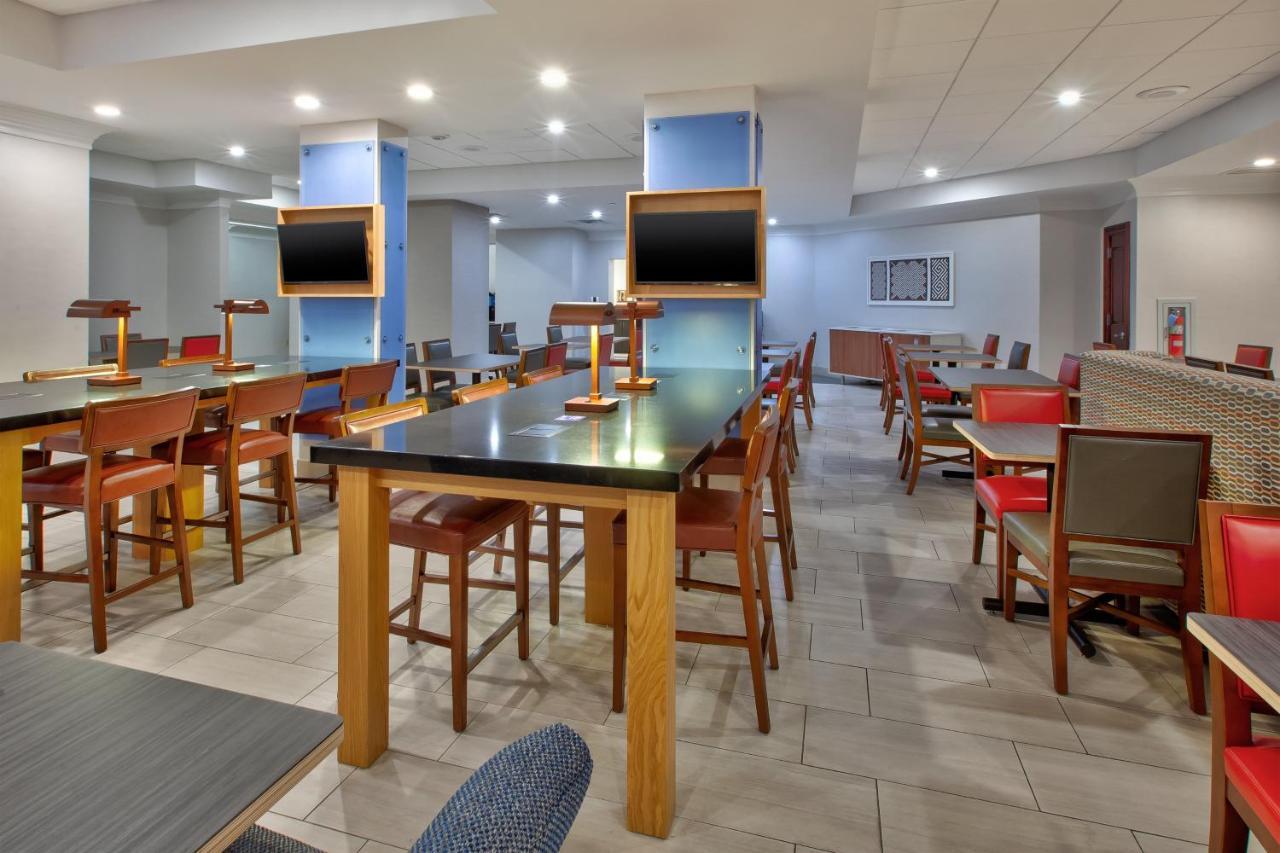 Holiday Inn Express Philadelphia-Midtown By Ihg Екстер'єр фото
